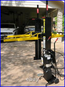 Dannmar MaxJax Portable 6,000 LB 2-Post Car Lift