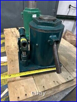 Simplex Heavy Duty Ton Hydraulic Jack, 8 Stroke USED