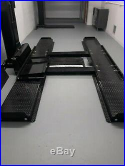 Single Post Hydraulic Vehicle Lift 4500 lb, Adjustable Deck, Low Profile Base