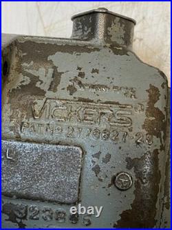 Vickers 323805 Heavy-Duty Industrial Hydraulic Motor 2776627-28