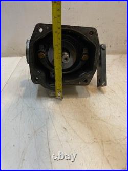 Vickers 323805 Heavy-Duty Industrial Hydraulic Motor 2776627-28