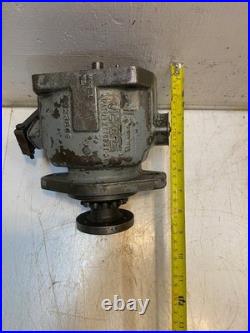 Vickers 323805 Heavy-Duty Industrial Hydraulic Motor 2776627-28