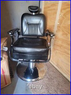 Vintage Heavy Duty Hydraulic Reclining Barber Chair